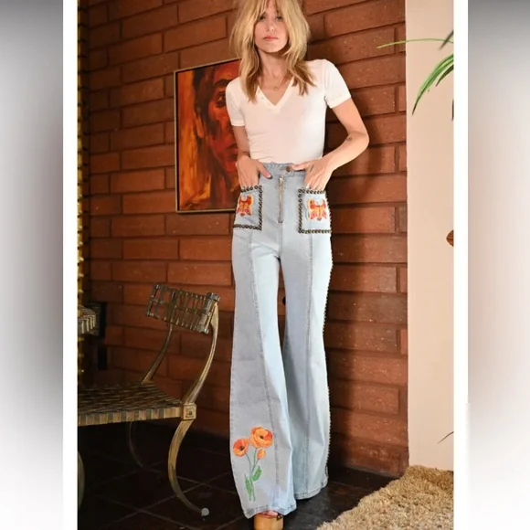 DO NOT BUY ❤️Bundle for Mindy only. - Picture 3 of 10